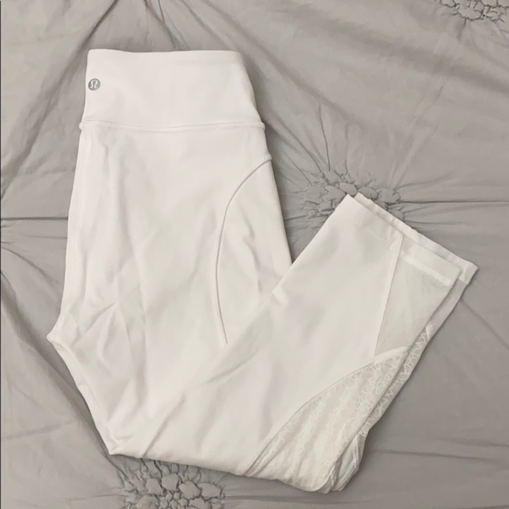 Lululemon white capri